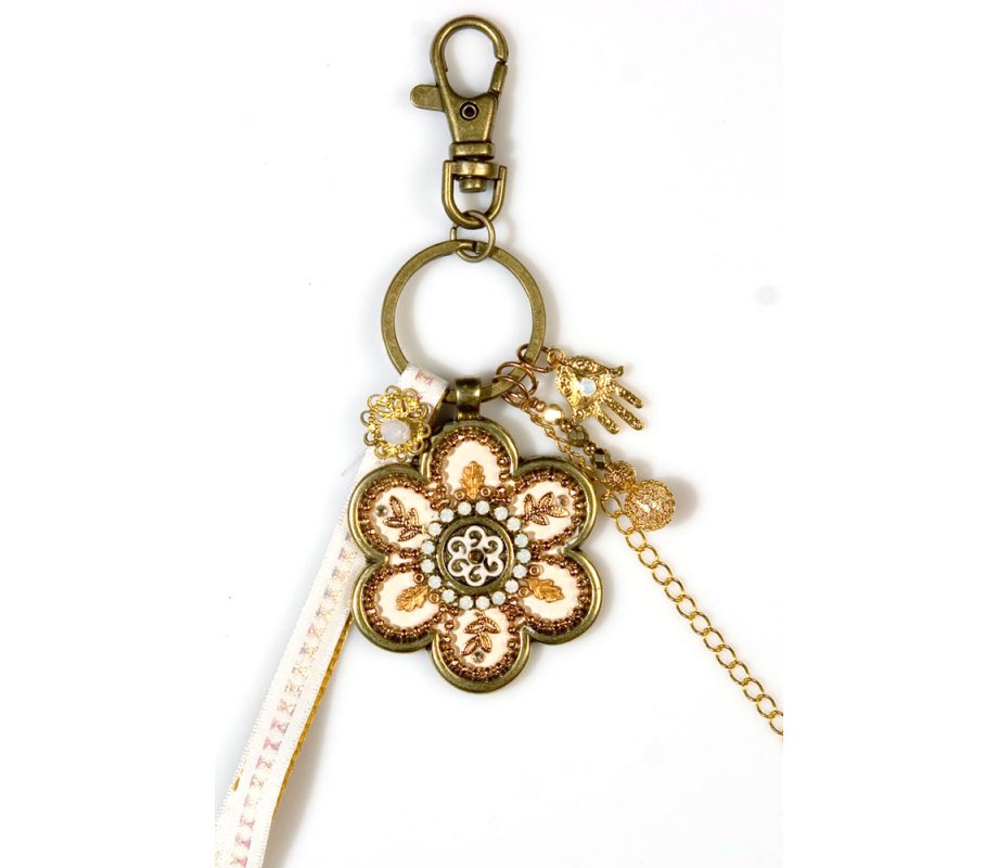 Flower Keychain in Beige and Gold - Ester Shahaf