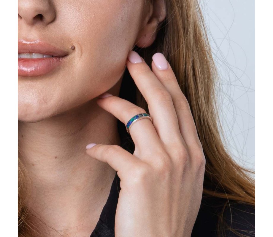 Ring of Sterling Silver with Green-Blue Eilat Stone and Diamond-Decorated Stripe